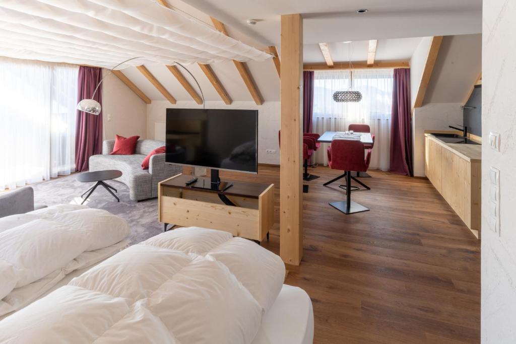 Apartments by Bemelmans-Post - One-Bedroom Apartment