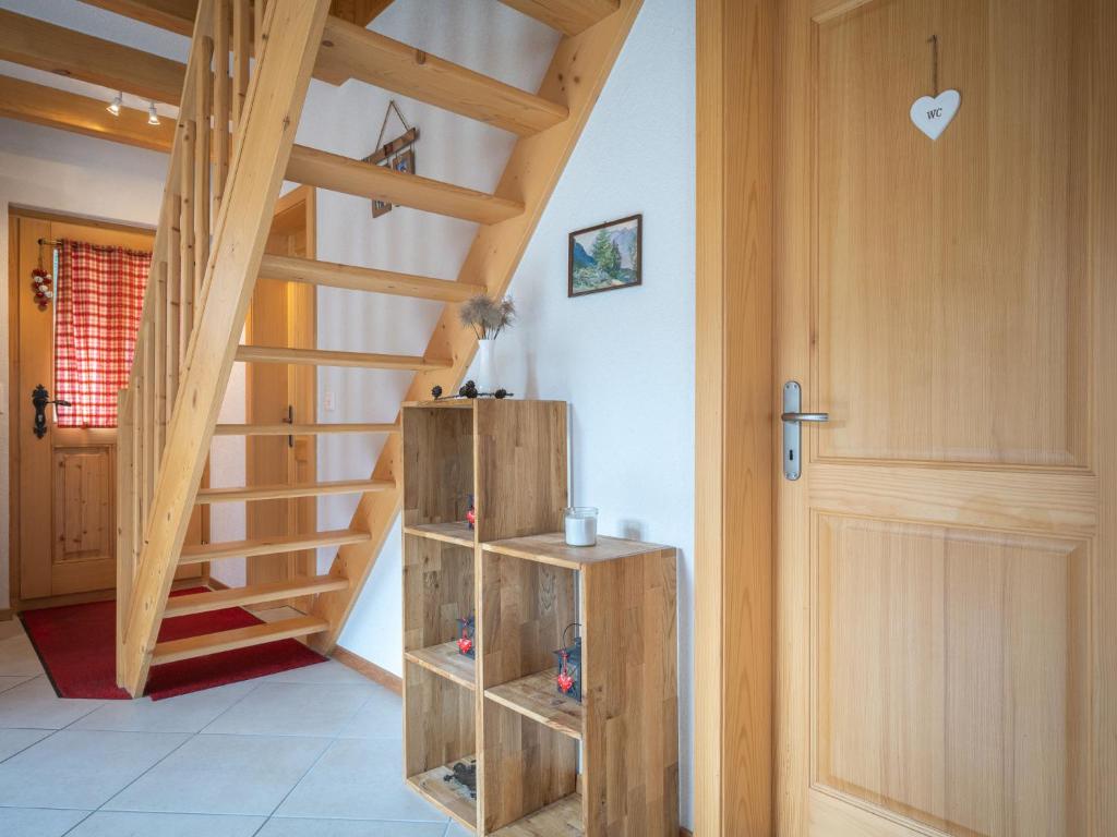 Fotografie z fotogalerie ubytování Chalet Coprin by Interhome v destinaci Ovronnaz