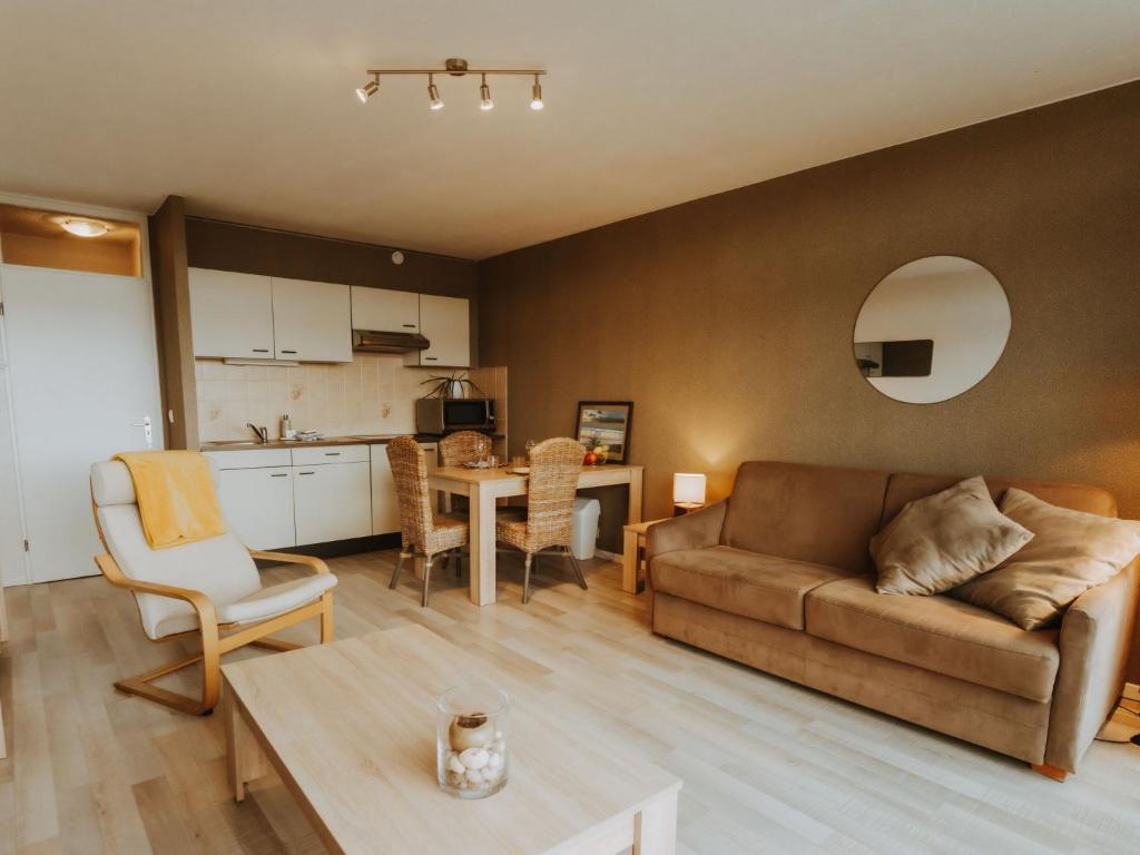 Kuchyň nebo kuchyňský kout v ubytování Studio Zeeduin by Interhome