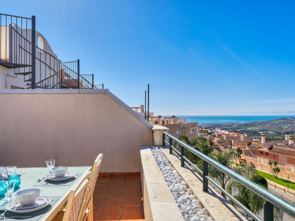 Balkón alebo terasa v ubytovaní Apartment Mar y Monte Casares by Interhome