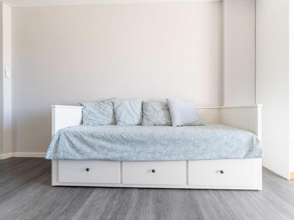 Posteľ alebo postele v izbe v ubytovaní Studio Miami by Interhome