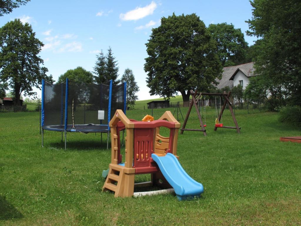 Herní místnost nebo prostor pro děti v ubytování Holiday Home Hodkovice by Interhome