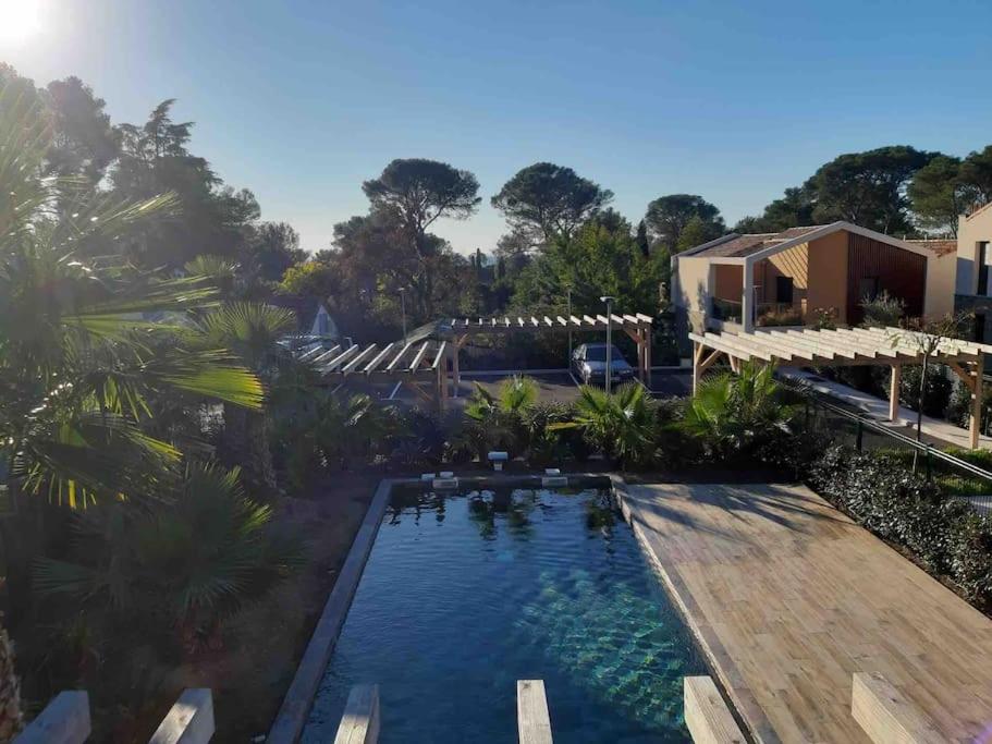 Photo de la galerie de l'établissement Appartement UBE à 400m de la plage, à La Croix-Valmer