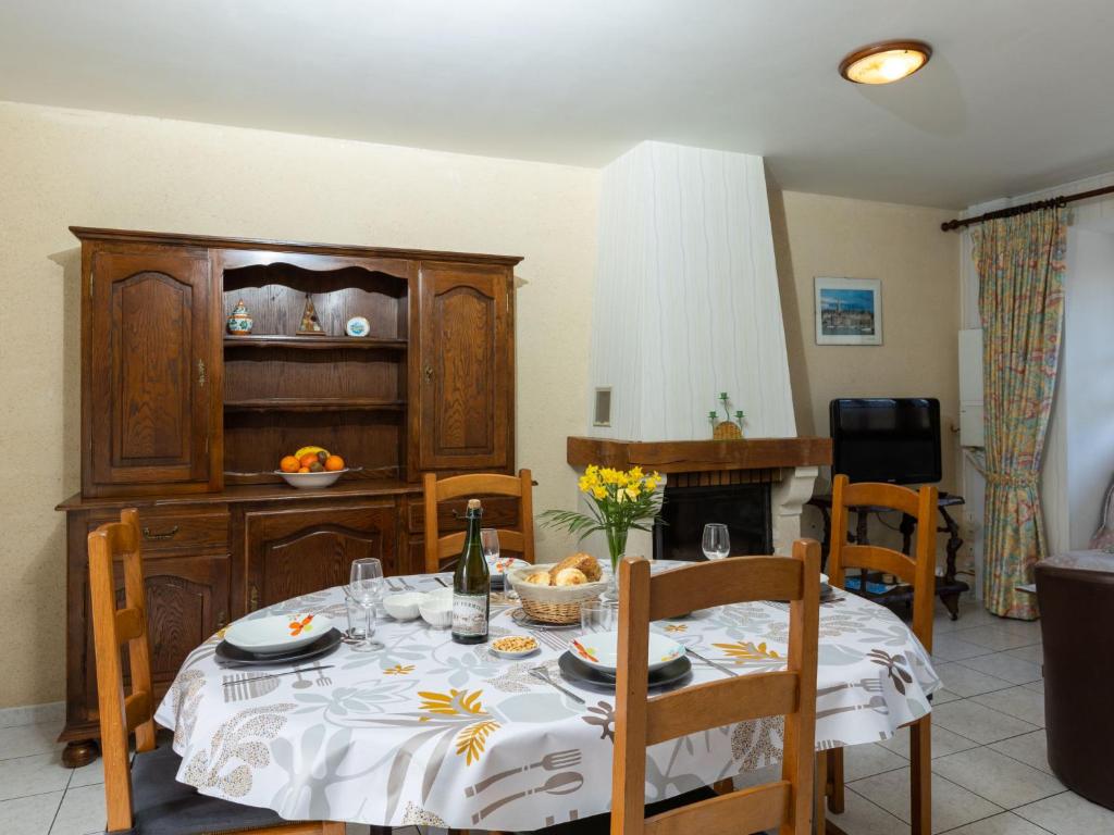 Fotografia z galérie ubytovania Holiday Home Glaïeuls by Interhome v destinácii Saint-Méloir-des-Ondes