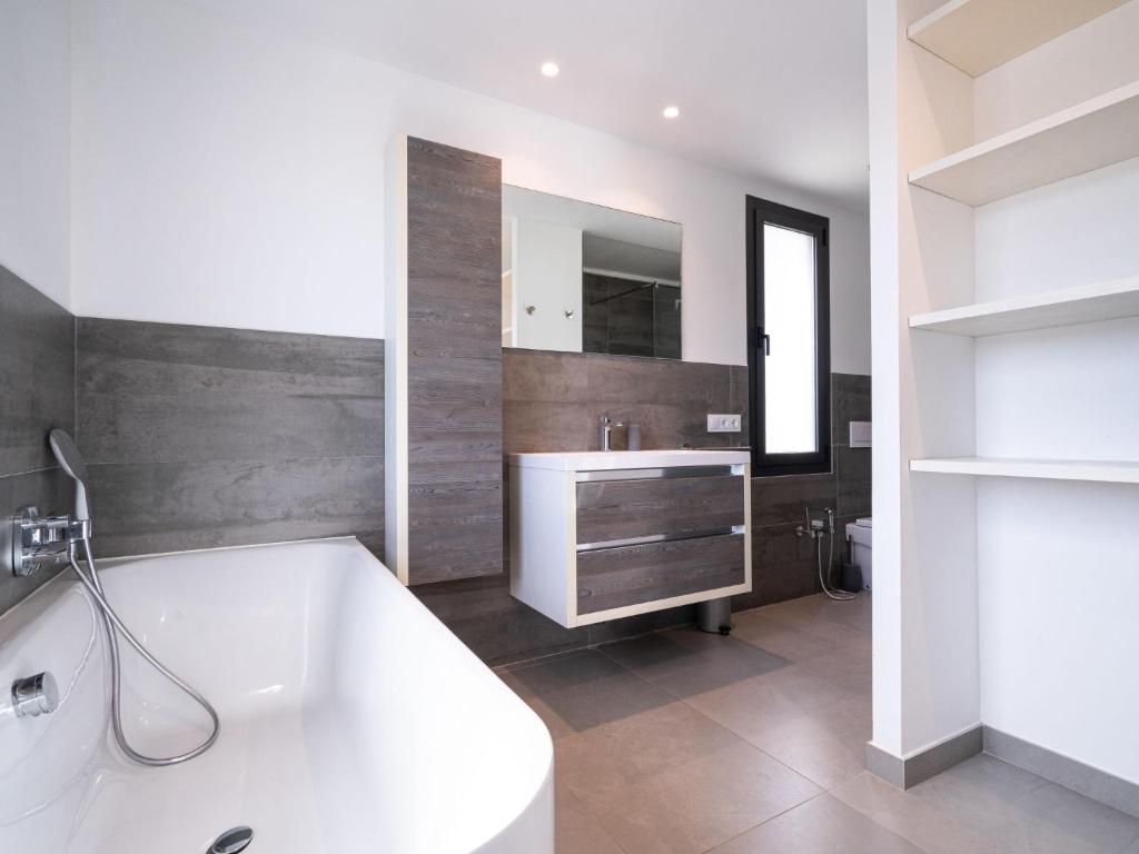 Koupelna v ubytování Villa La Haya by Interhome