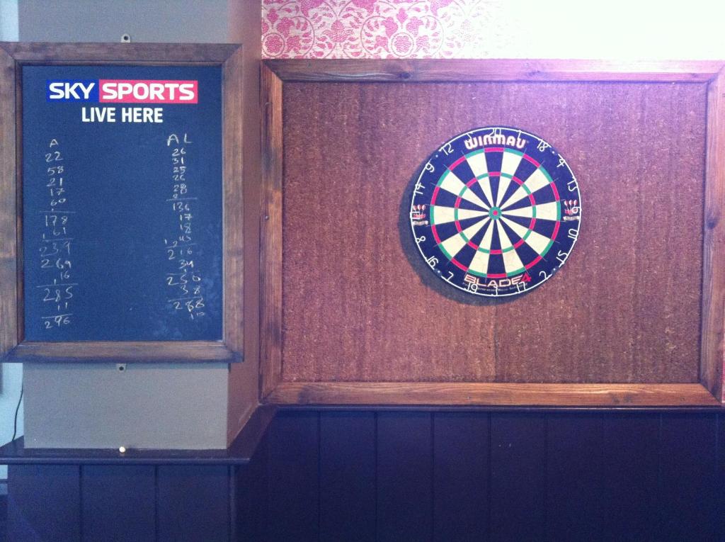 Forest Gate Hotel - Free Parking limited spaces - Resim 21