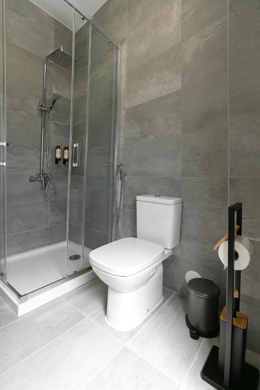Uma casa de banho em Maria da Vinha - Country House