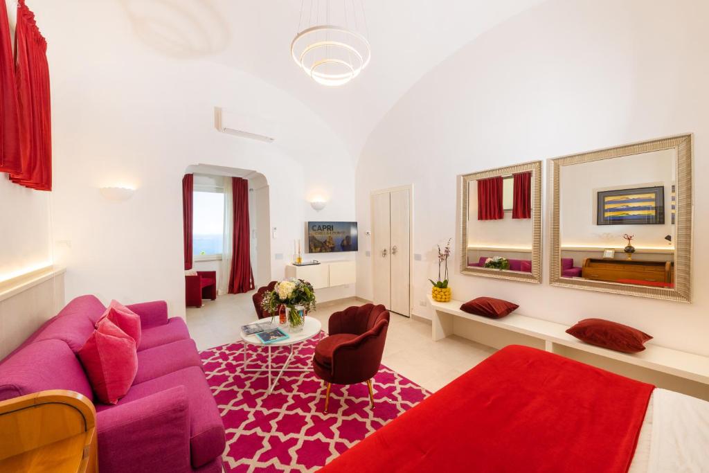 Posezení v ubytování Suite Belvedere Capri Exclusive Rooms