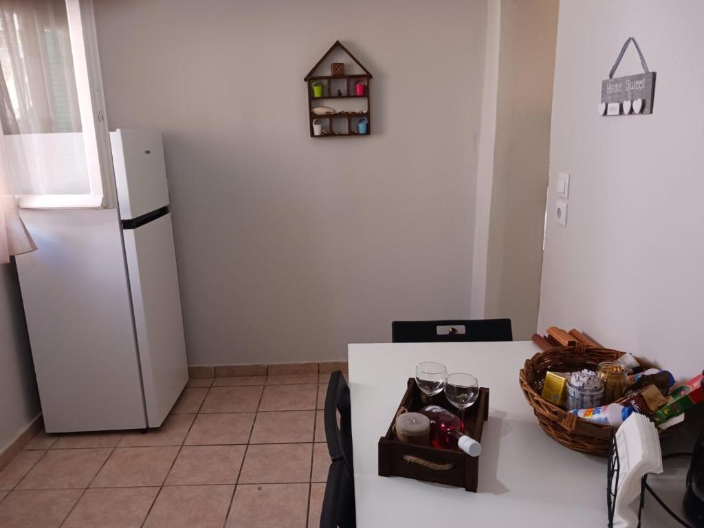 A kitchen or kitchenette at Angie's Home