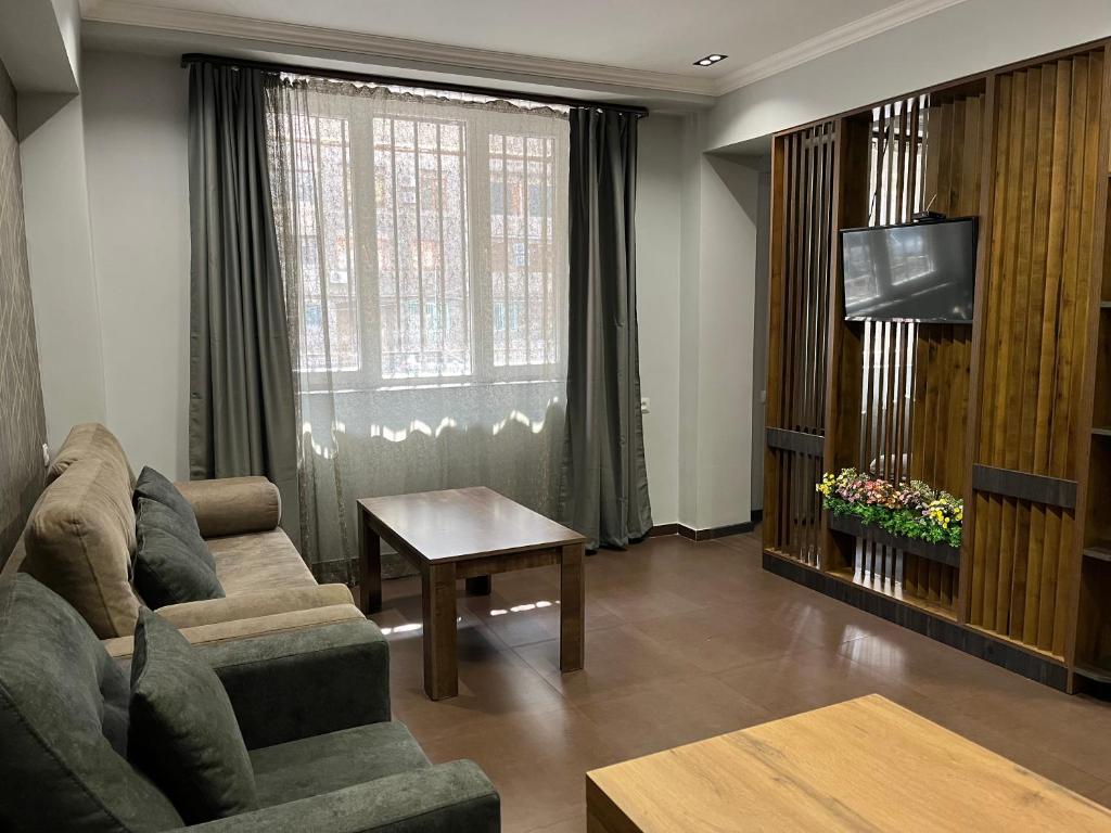 One Central Apartment