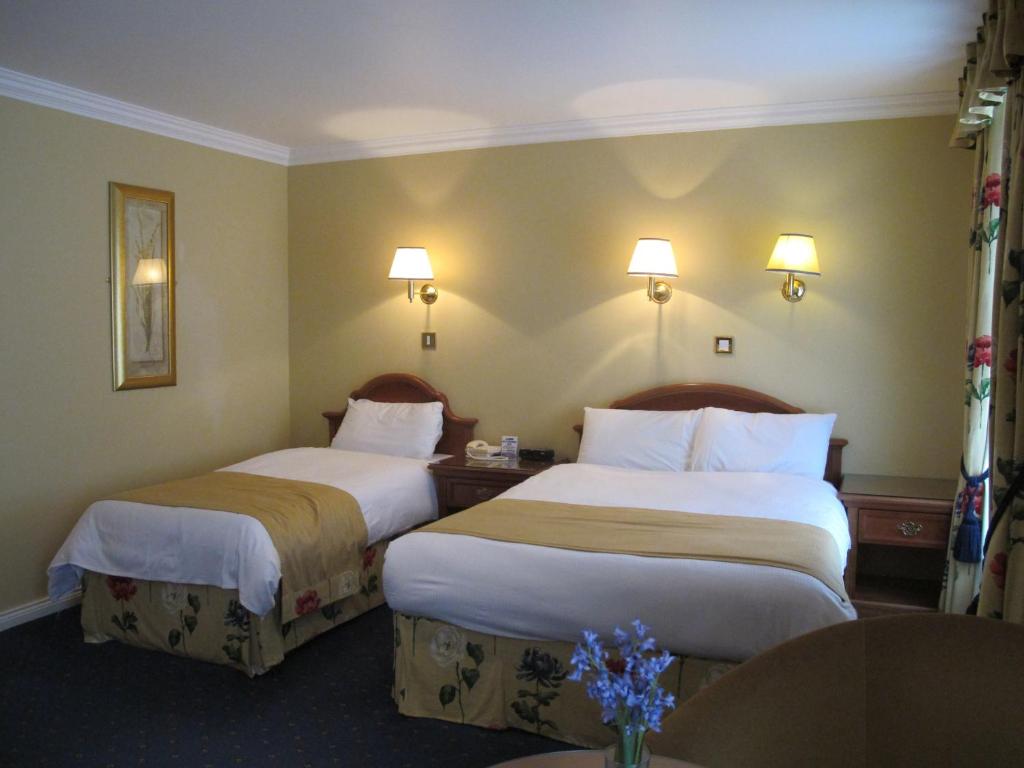 Old Weir Lodge - Triple Room