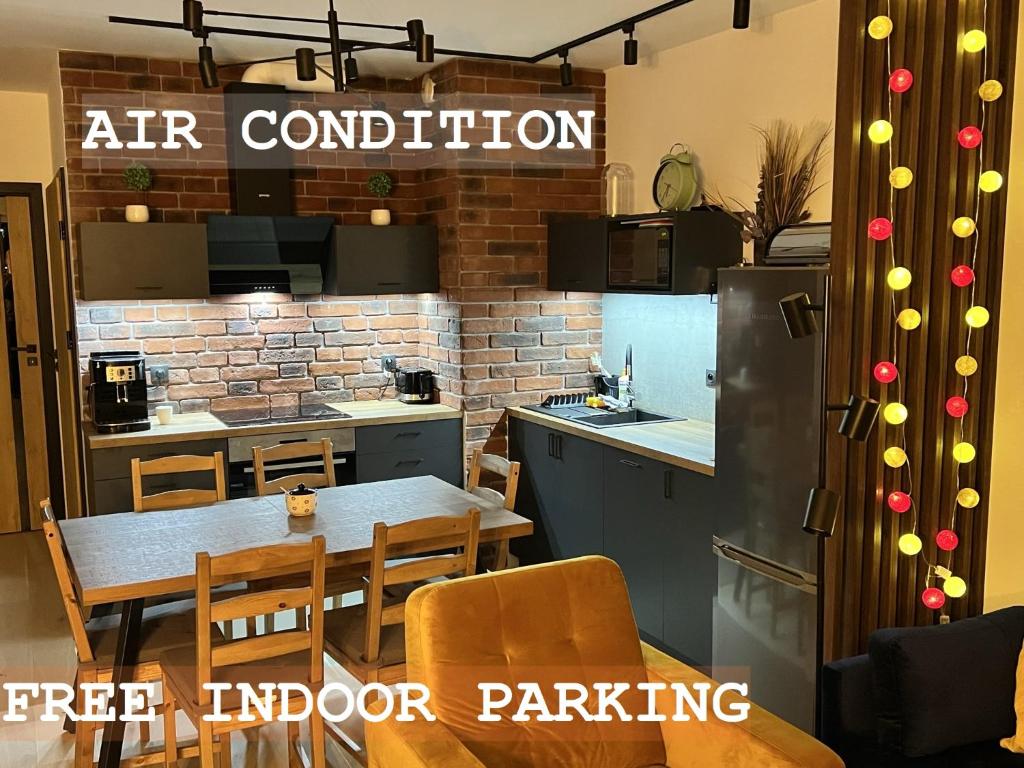 Warsaw Downtown View 3 ROOMS 60m2+ FREE GARAGE 2km Old Town Metro 9min