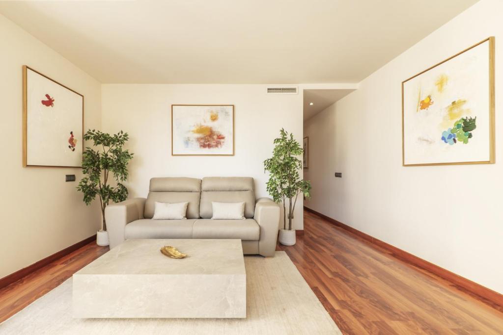 Luxury apartments in Barrio Palacio - 15