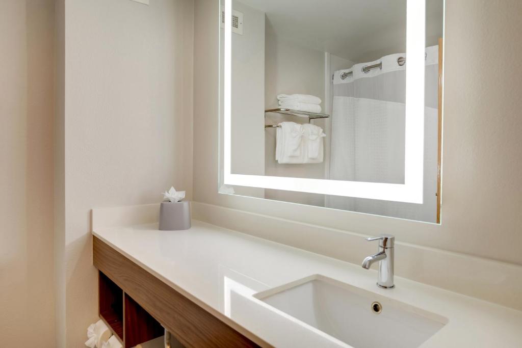 Holiday Inn Express I-95 Capitol Beltway - Largo by IHG photo