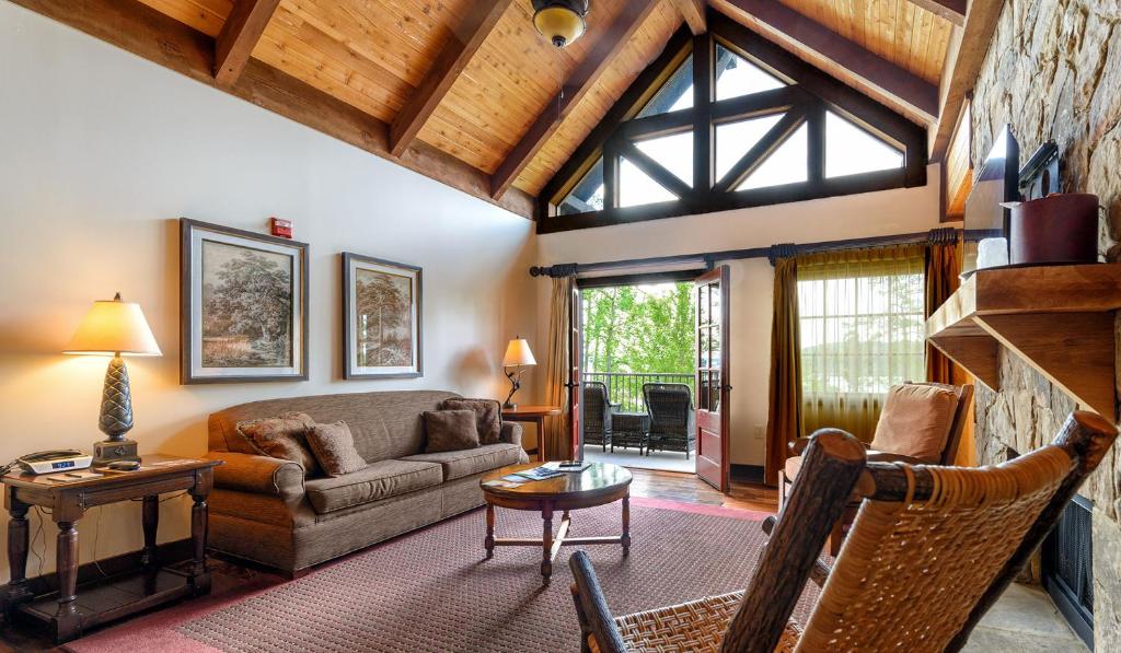 Lanier Islands Legacy Lodge photo