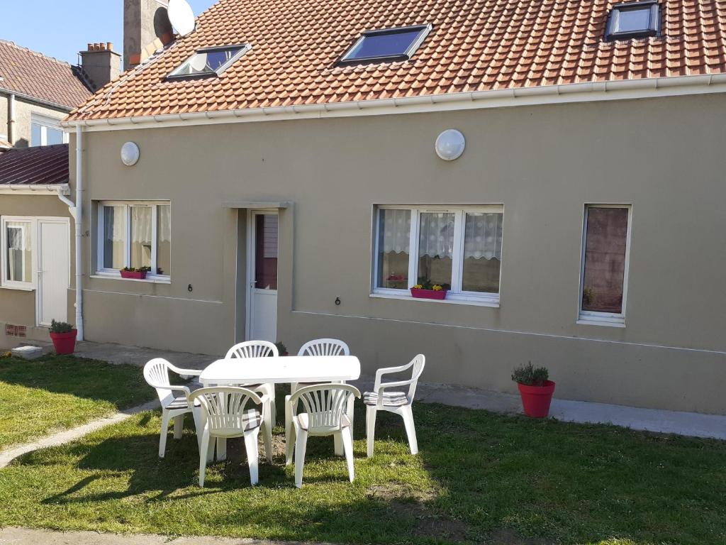 Fotografia z galérie ubytovania gite de Nïngles Outreau 6 personnes 2 chambres salle de bain chacune v destinácii Outreau