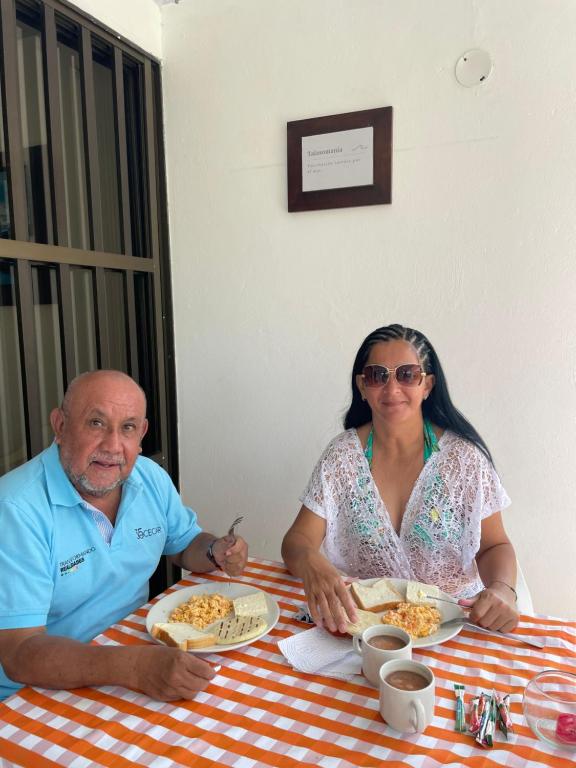 Huéspedes de Casa Inés Tolú