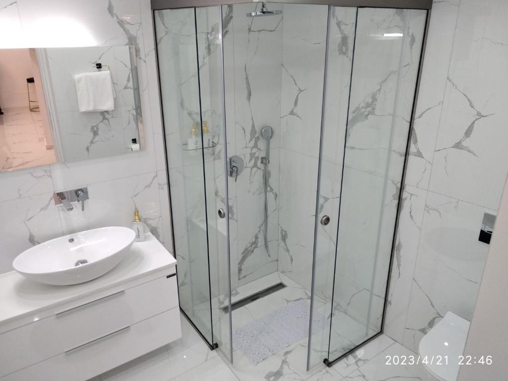 Despina's Palace apt downtown - 11