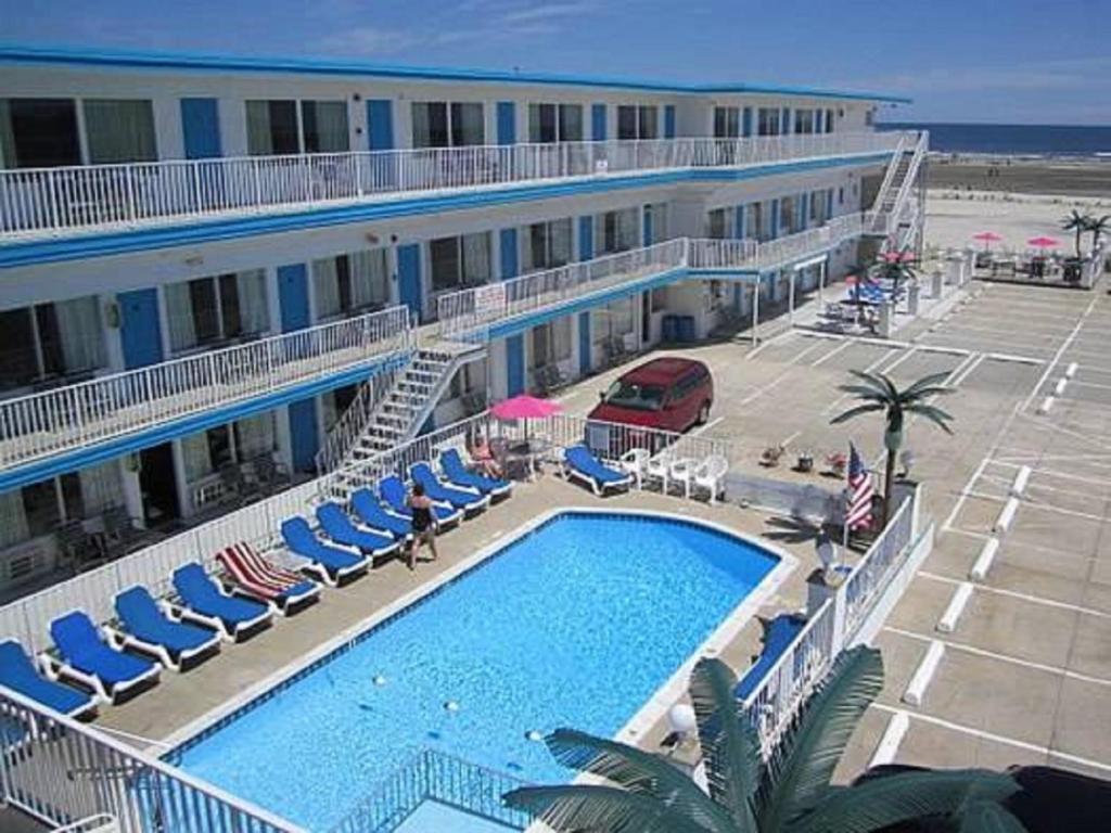an aerial view of a hotel with a swimming pool at Apollo Motel in Wildwood Crest