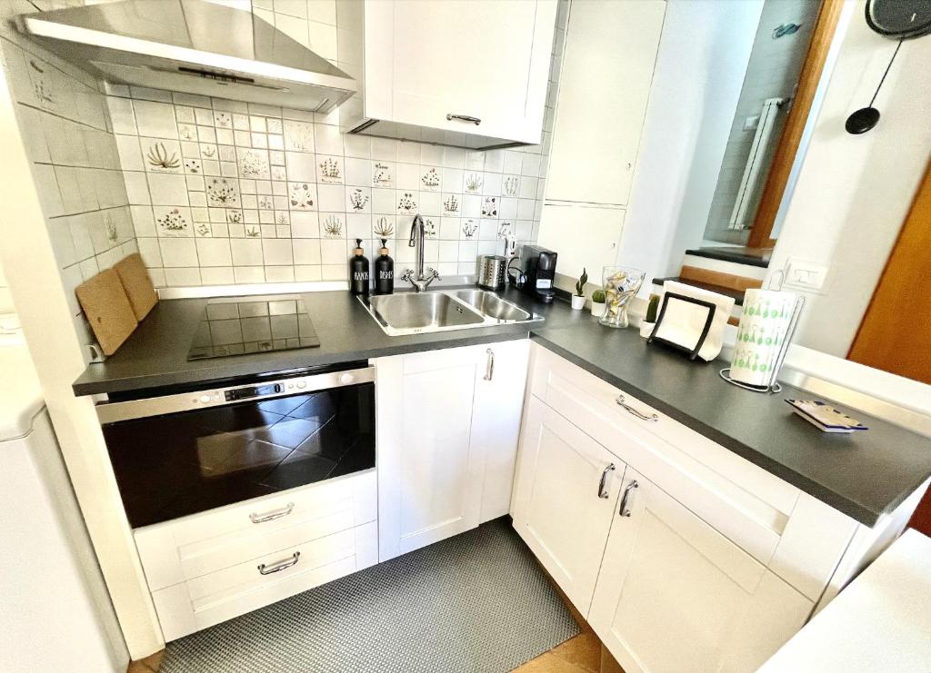 ETERNA Trastevere Apartment - 5