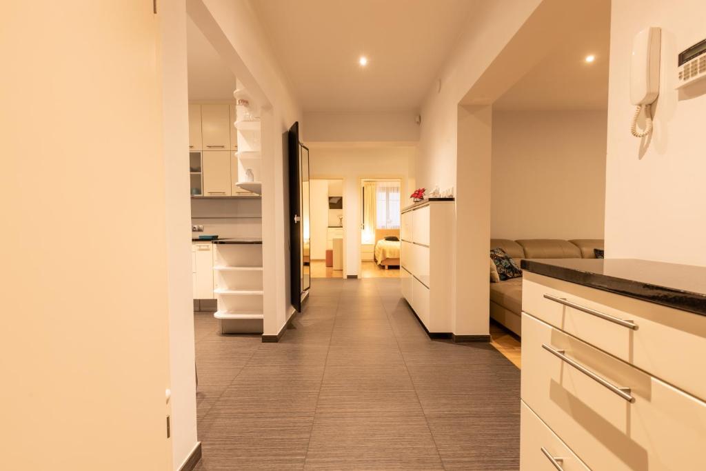Basha Apartment PREMIUM Sopot 2 - ３ベッドルームのあるアパート