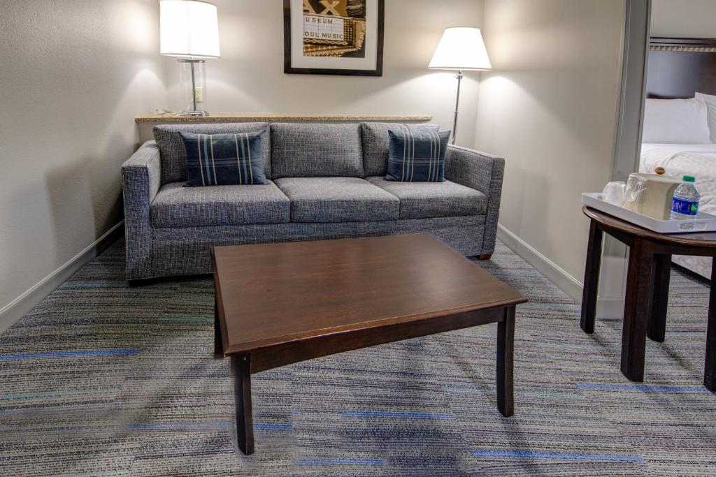 Four Points by Sheraton Memphis Southwind photo