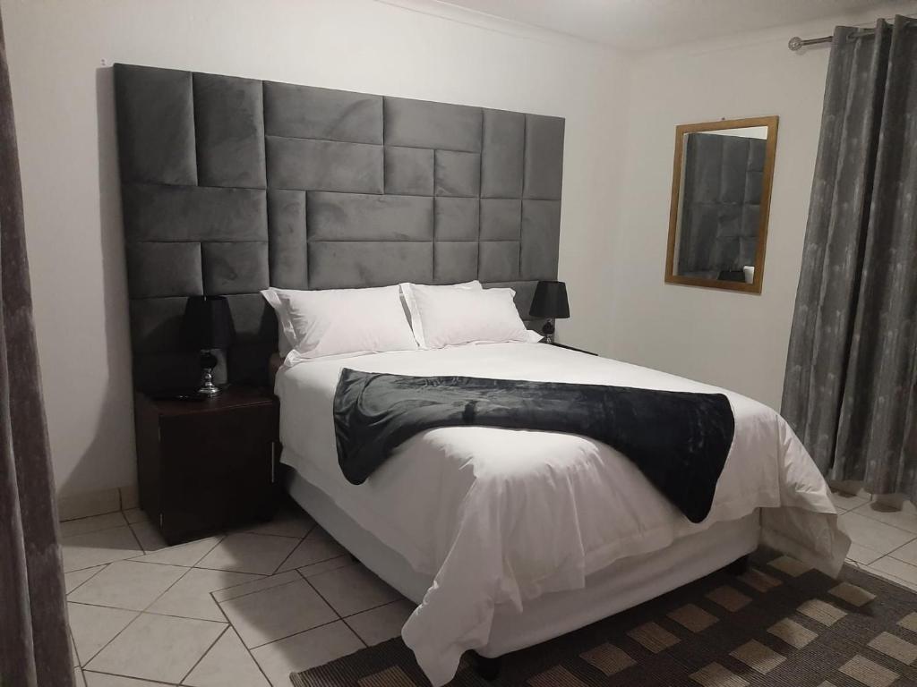 Minky's place, Roodepoort (updated prices 2024)