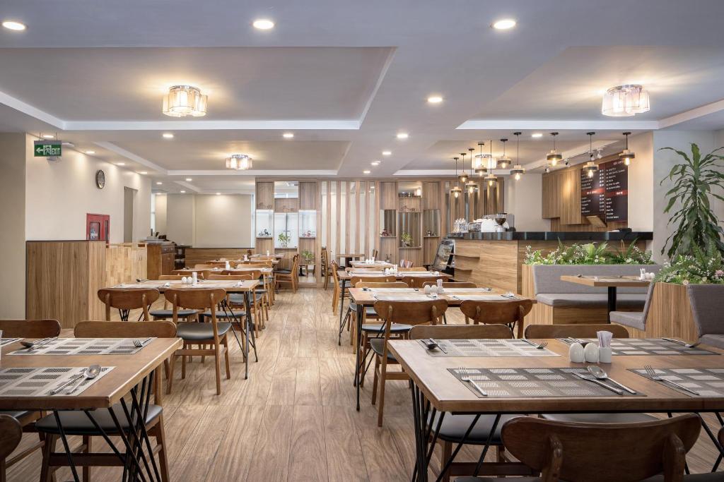 Restaurace v ubytování HM Grand Central Hotel