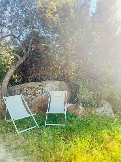 Zdjęcie z galerii obiektu Location saisonnière Rive sud - 6 personnes - vue panoramique mer w mieście Pietrosella