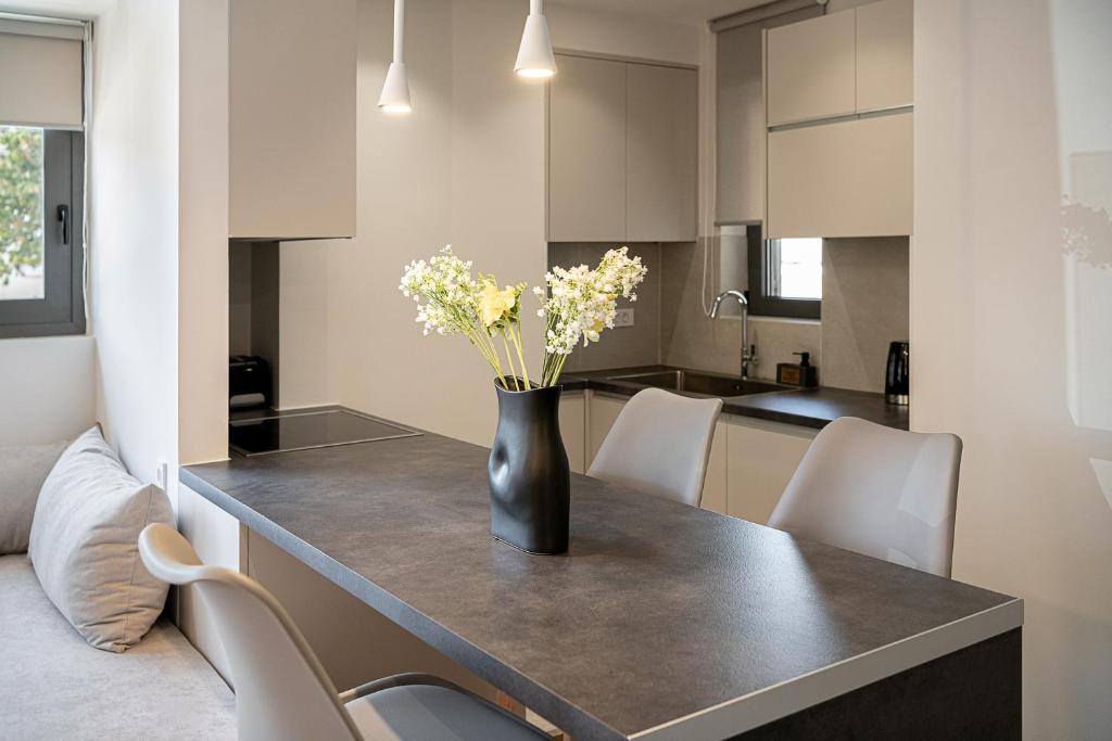A seating area at Casa D'Irene Apts