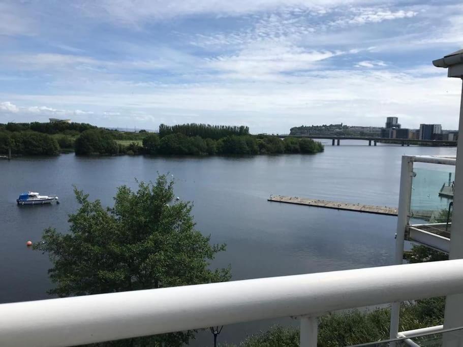 Gallery image of Beautiful river views: 2 bed / 2 bath modern flat in Cardiff