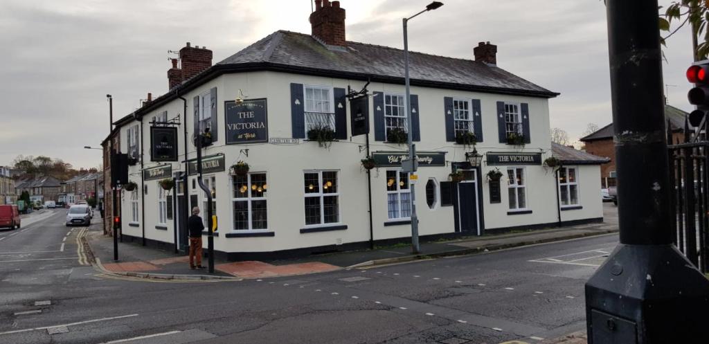 The Victoria Hotel - Resim 9