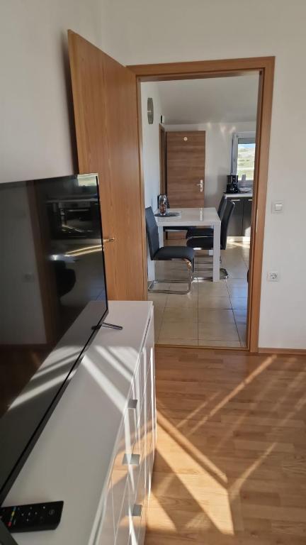 Kuchyň nebo kuchyňský kout v ubytování Apartmani Ivan