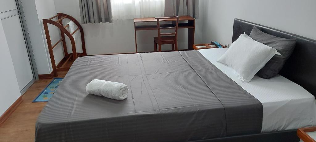 Jays Guest - Rajagiriya Colombo - Tweepersoonskamer Met Eigen Badkamer