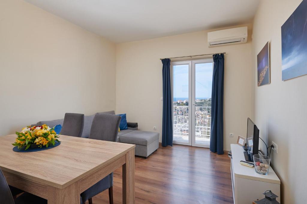 Televízia a/alebo spoločenská miestnosť v ubytovaní Dubrovnik View Apartments