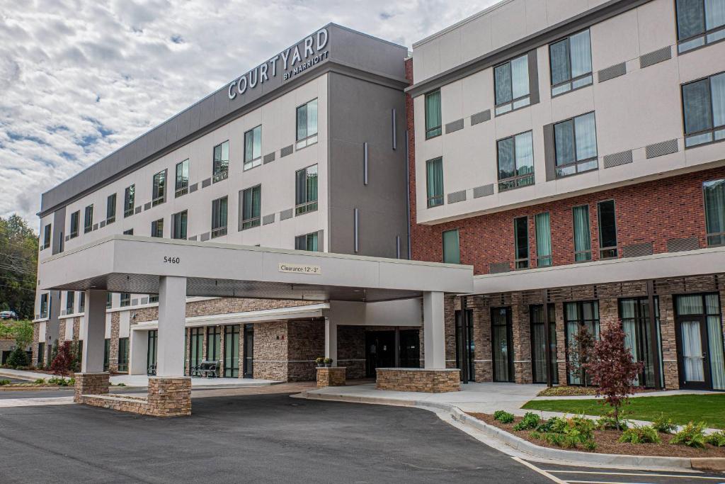 a rendering of the front of a hotel at Courtyard by Marriott Cartersville in Cartersville