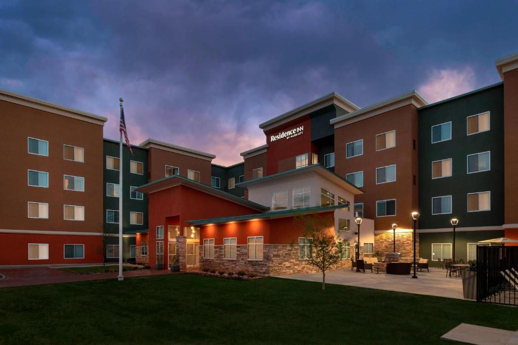 una rappresentazione della parte anteriore di un hotel di Residence Inn by Marriott Lubbock Southwest a Lubbock