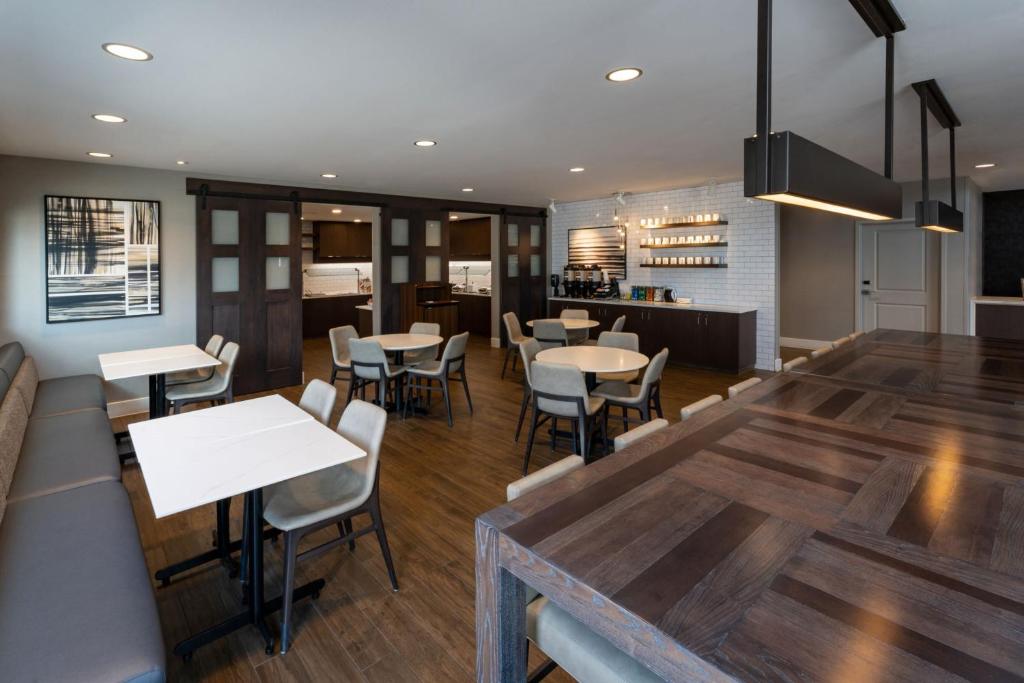 Restaurace v ubytování Residence Inn by Marriott Wilkes-Barre Arena