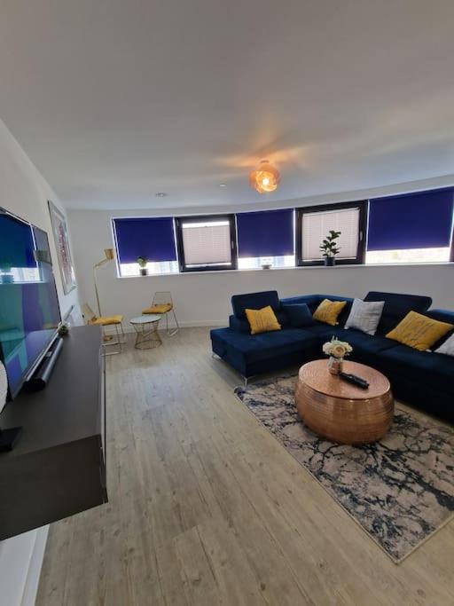 Fotografie z fotogalerie ubytování Luxury 2 Bed, 2 Bath Apartment - The Quays v Manchesteru