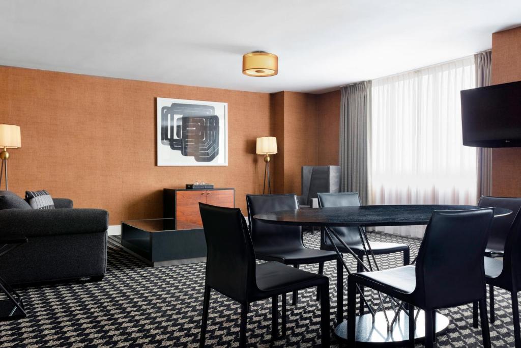 Le Meridien Charlotte photo