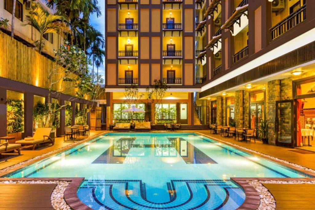 Bazén v ubytování Sokchea Angkor Hotel nebo v jeho okolí