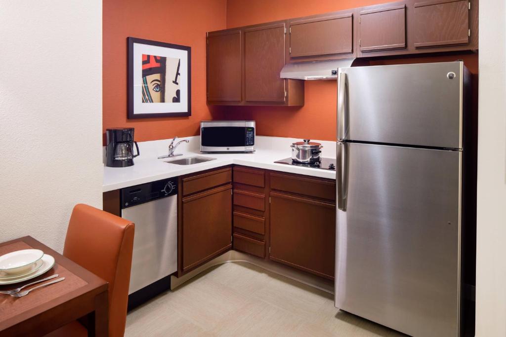 Rooms at Residence Inn By Marriott Las Vegas Airport