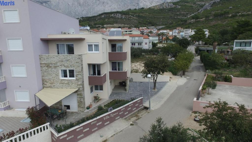 Nespecifikovaný výhled na hory nebo výhled na hory při pohledu z apartmánu