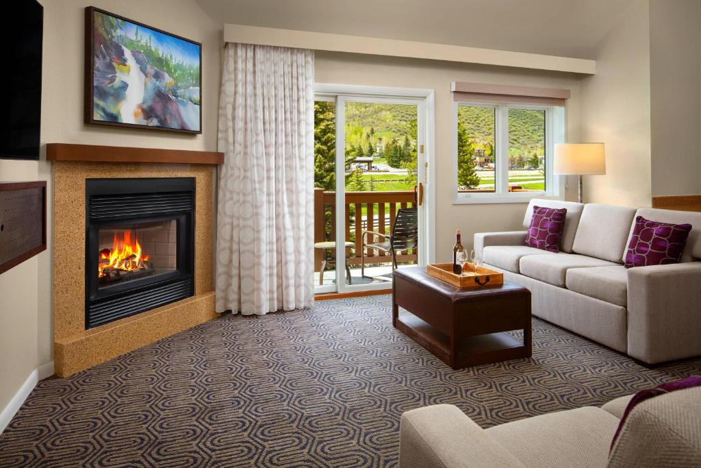 Posezení v ubytování Marriott's StreamSide Birch at Vail
