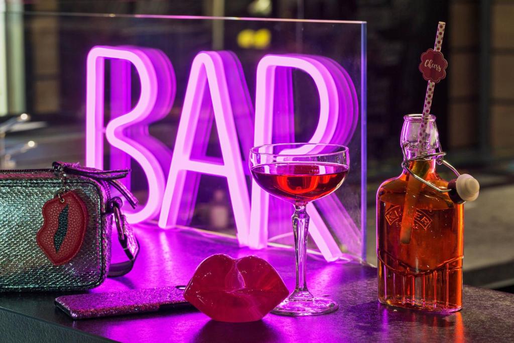 Moxy Munich Ostbahnhof - Resim 33