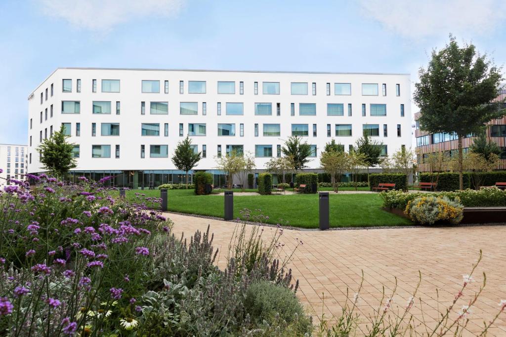 Residence Inn by Marriott Munich Ostbahnhof - Resim 9