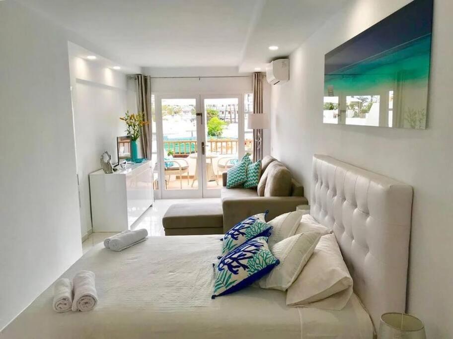 Posezení v ubytování Costa Adeje Modern Studio, close to the beach