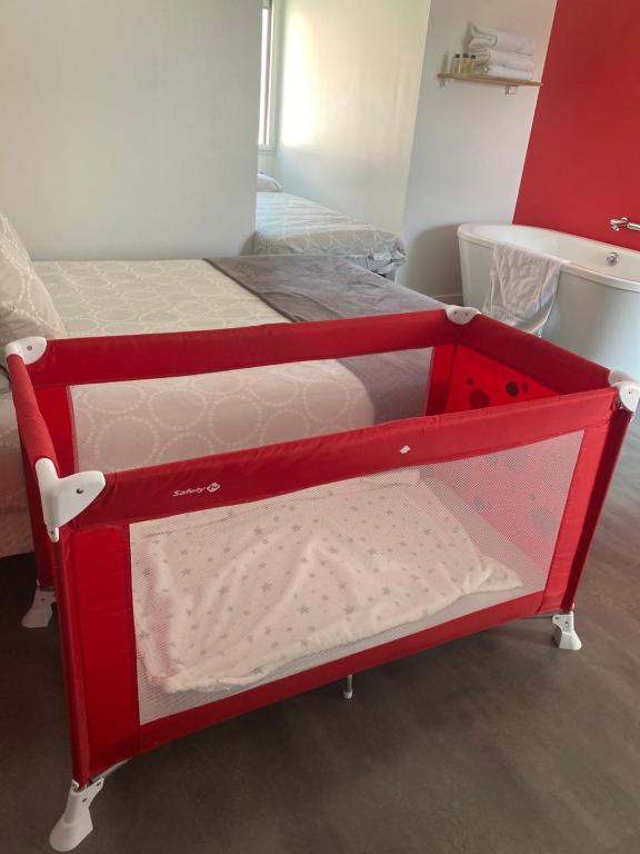 Postel nebo postele na pokoji v ubytování Aux Charmes