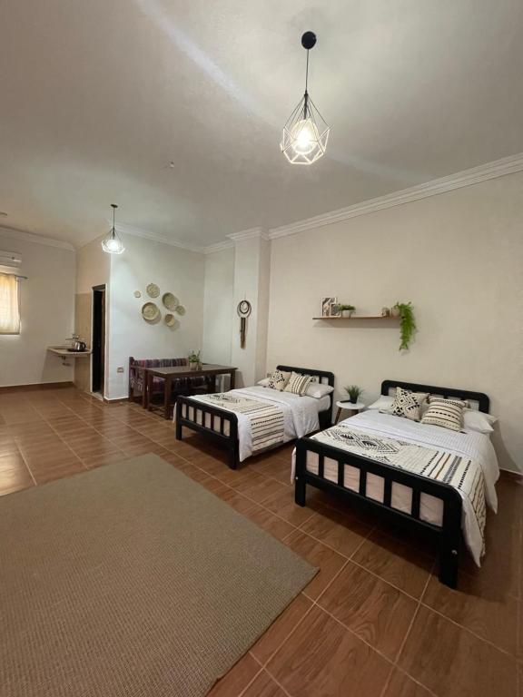 La Casa Guest House - 10