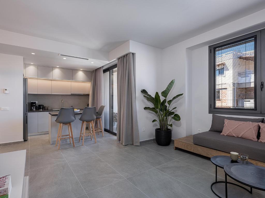 A kitchen or kitchenette at Casa D'Irene Apts
